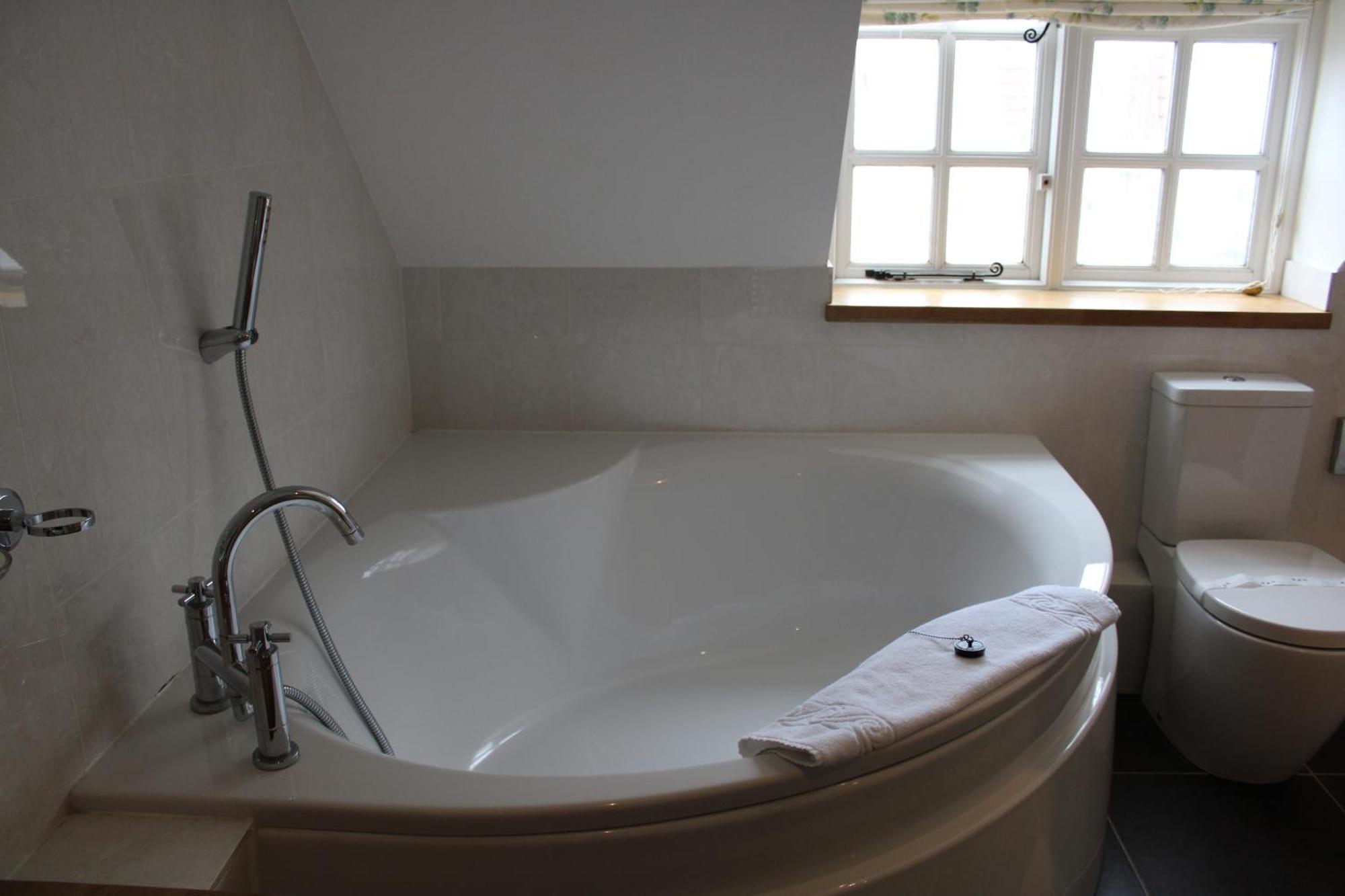The Chequers Inn Rookley エクステリア 写真