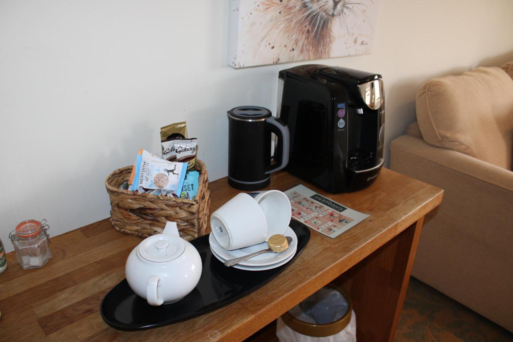 The Chequers Inn Rookley エクステリア 写真